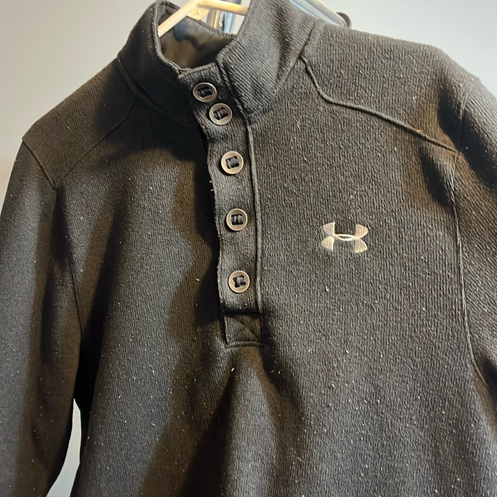 Black 1/4 button up